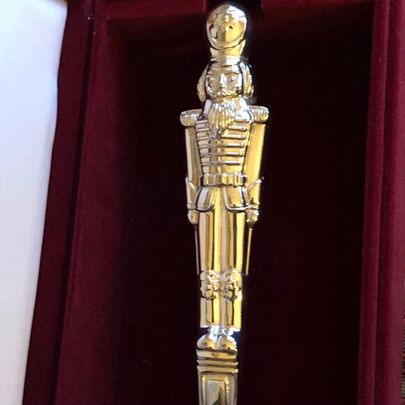 NWT GODINGER Silver Gallery Collectible Nutcracker Toy Soldier Pie/Cake Server - Picture 4 of 8